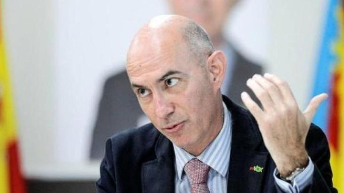 El Síndic de Greuges recrimina a Catalá que no fiscalitze els serveis del portaveu de Vox per al Col·legi d’Enginyers
