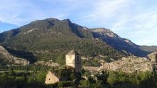 Jánovas, el pueblo que sobrevivió al pantano, recoge su primera cosecha en cuatro décadas