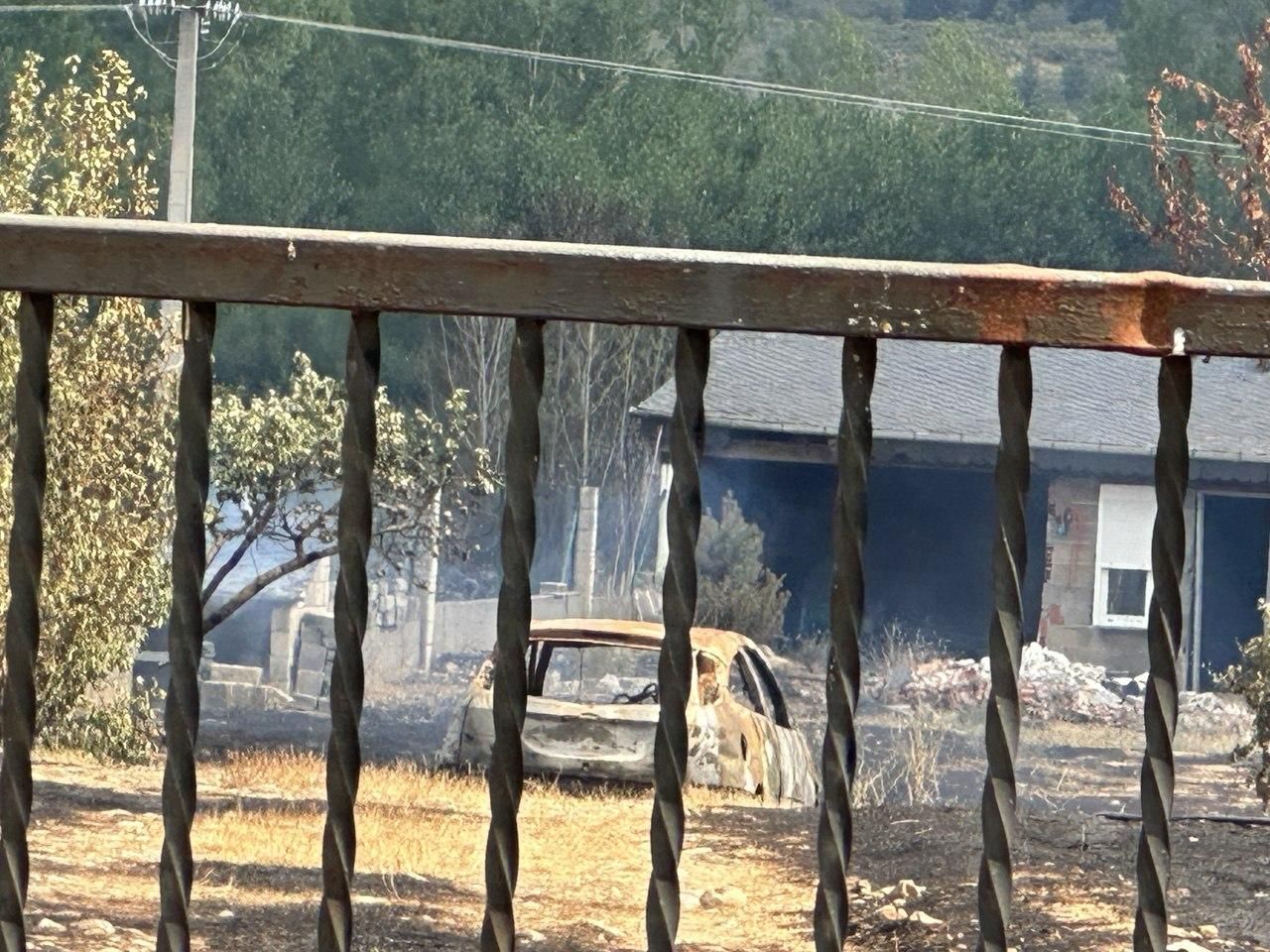 Incendio en Villaverde de los Cestos. / ILEÓN
