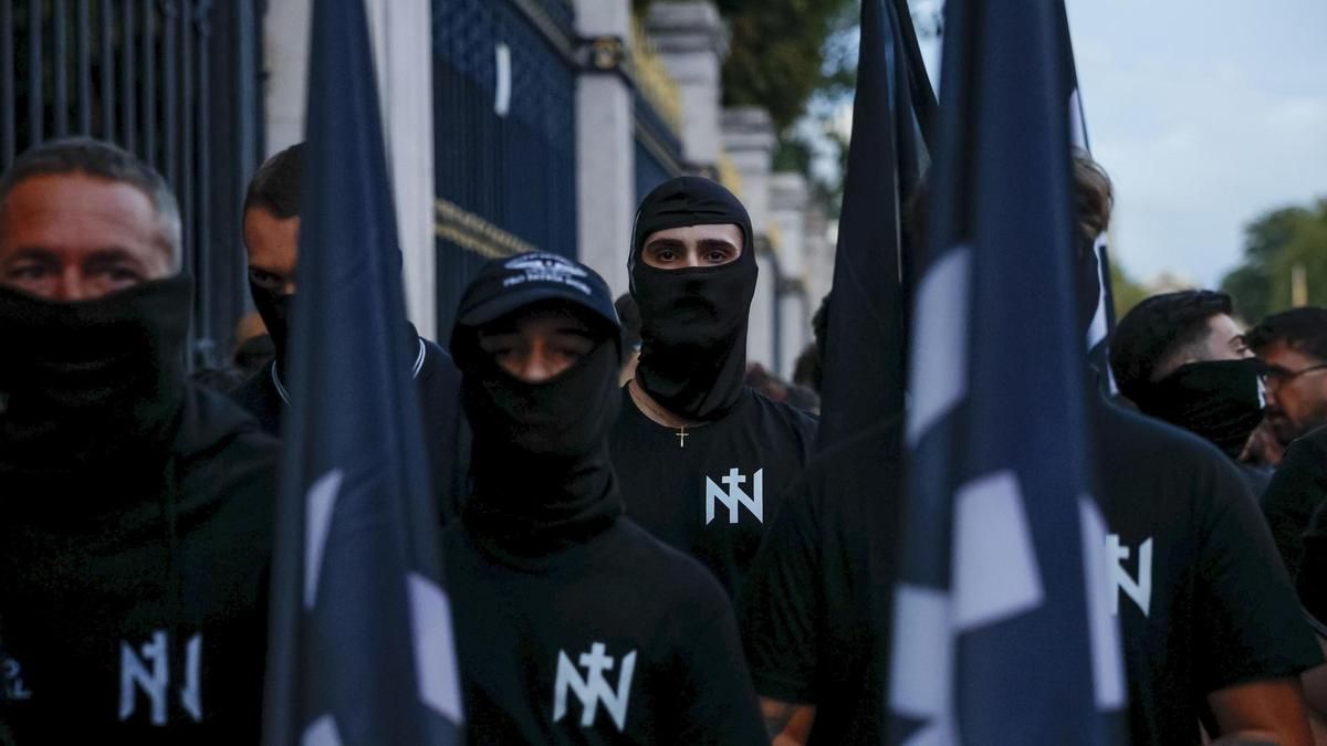 Un momento de la manifestación neonazi este 3 de octubre de 2026 en Madrid