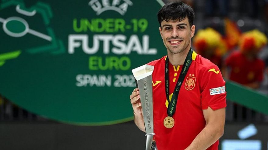 El Córdoba Patrimonio incorpora al joven internacional Nico Marrón