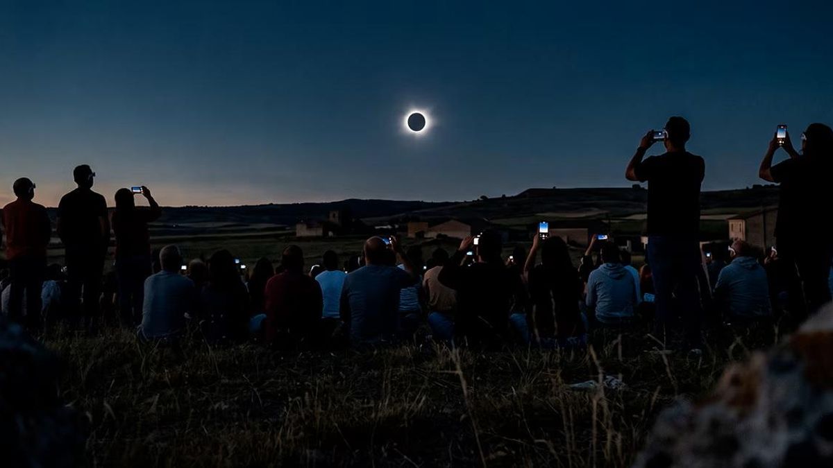 Acelerón del gasto de turistas extranjeros en Guadalajara durante eclipse solar del 12 de agosto, según BBVA Research