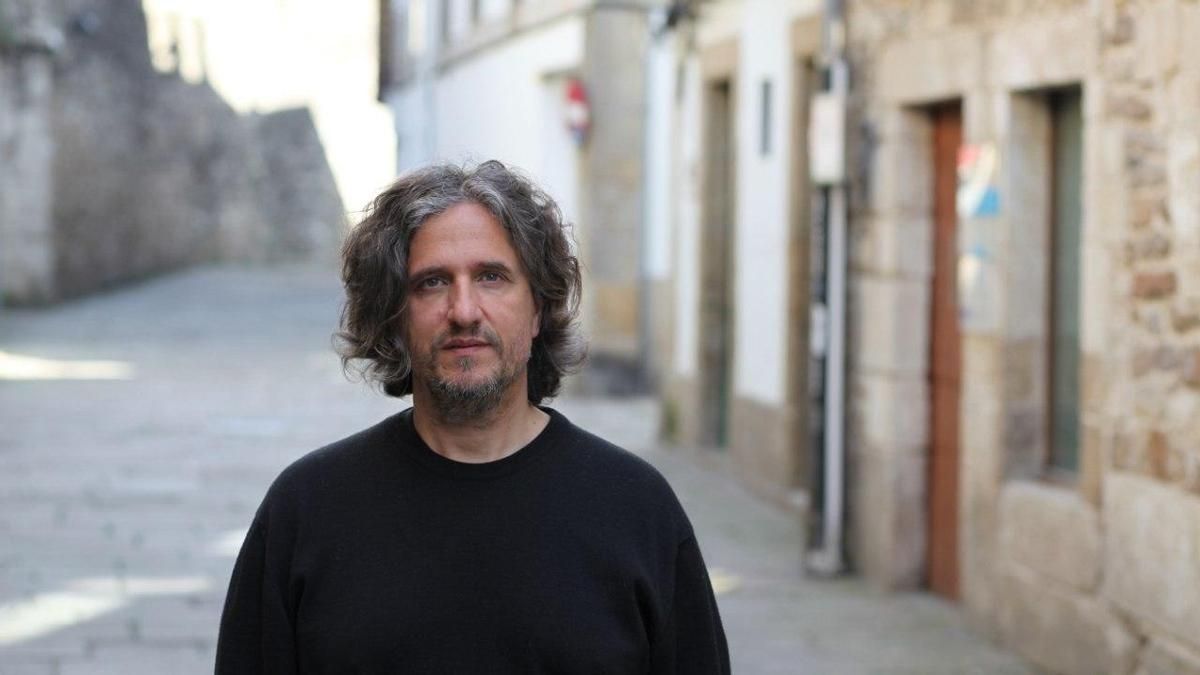 Alberto Lema, Premio Xerais de Novela: "La Transición española dejó intactos los acuerdos económicos del franquismo"