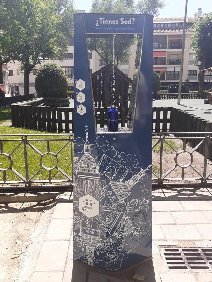 Una fuente pública de agua fría gratuita instalada en Ciudad Real en el verano de 2025