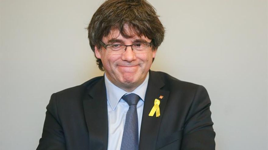 El fiscal pide al juez que invalide los pasaportes de Puigdemont y demás huidos