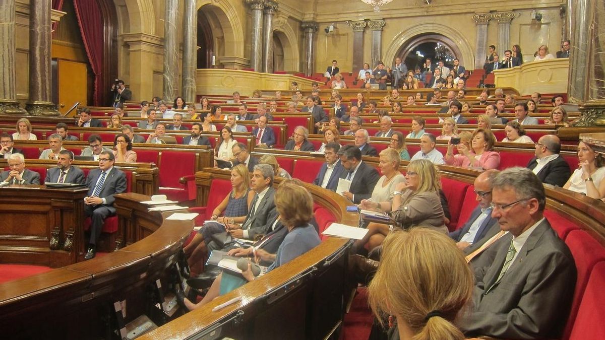 La CUP avalaría una lista sin políticos si se convocan después "elecciones constituyentes"