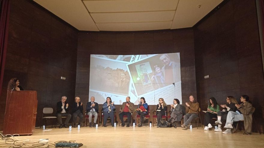 Homenaje en la Complutense al primer colectivo estudiantil antifranquista: "Ellos sí que son alumnos ilustres"