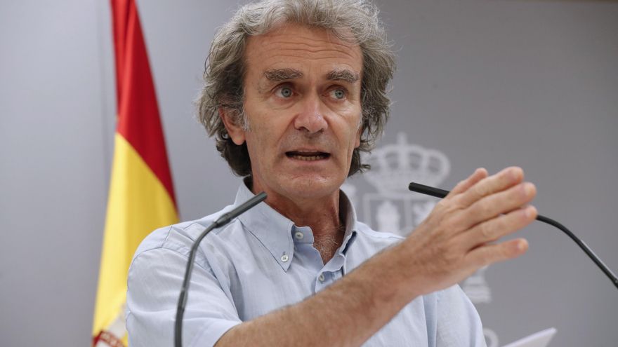 El director del Centro de Coordinación de Alertas y Emergencias Sanitarias, Fernando Simón, informa este jueves en rueda de prensa de la evolución de la pandemia de coronavirus en España. EFE/Kiko Huesca