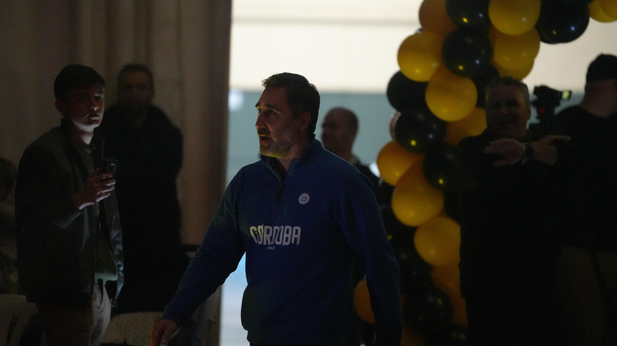 Presentación de los equipos de baloncesto y gimnasia rítmica del Colegio Virgen del Carmen