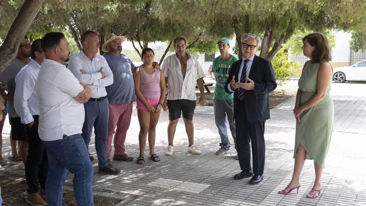 La Diputación invierte 175.000 euros en mejorar el alumbrado y acceso a El Calonge en Palma del Río