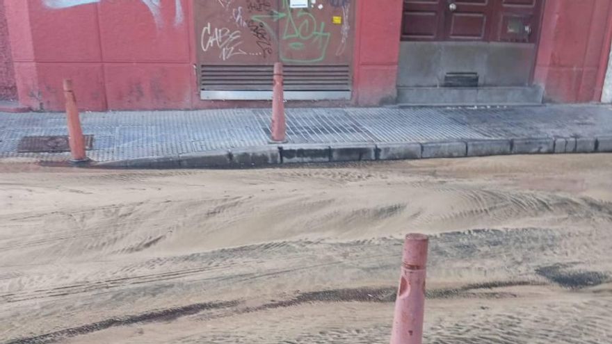 Rotura de una tubería en Las Palmas de Gran Canaria.