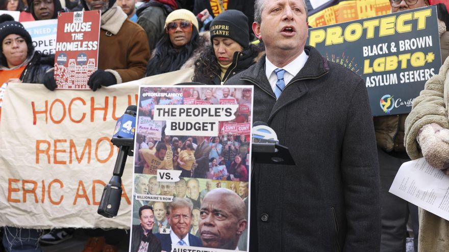 El contralor de Nueva York y candidato a alcalde es detenido por agentes de inmigración