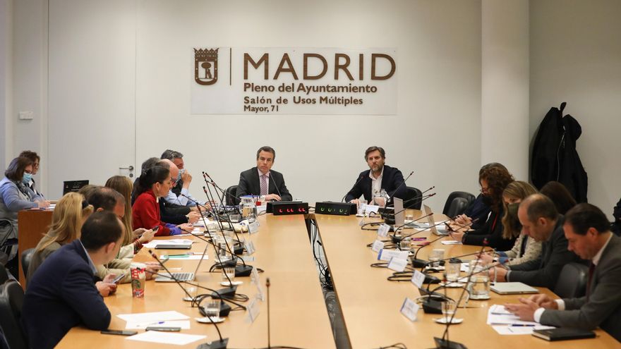 Imagen de la sexta sesión de la comisión de investigación por el presunto espionaje a la presidenta de la Comunidad de Madrid con recursos municipales.