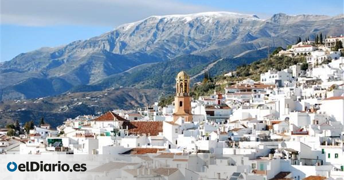 El pueblo blanco de Málaga perfecto para una escapada gastronómica en otoño