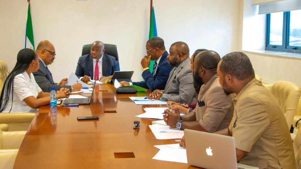 Investigan al gerente de una farmacéutica de Lugo por el supuesto soborno a un miembro del Gobierno de Guinea