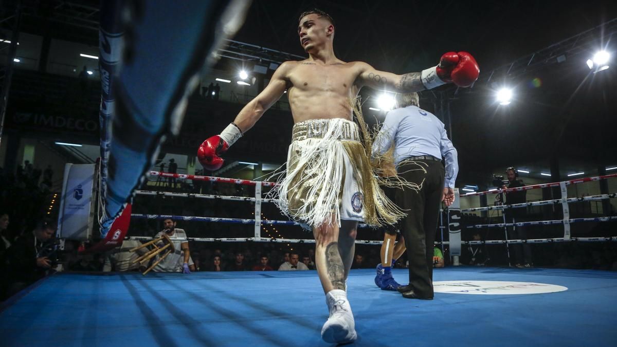 Combate de Rafa Lozano Jr. por el cinturón Iberoamericano