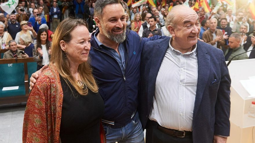 Vox afea al PP que le deje fuera del Gobierno en Cantabria: "Su acuerdo con el PRC es antidemocrático"
