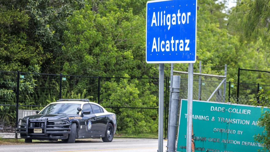 Denuncian la insalubridad del centro de detención Alligator Alcatraz, con seis hospitalizados