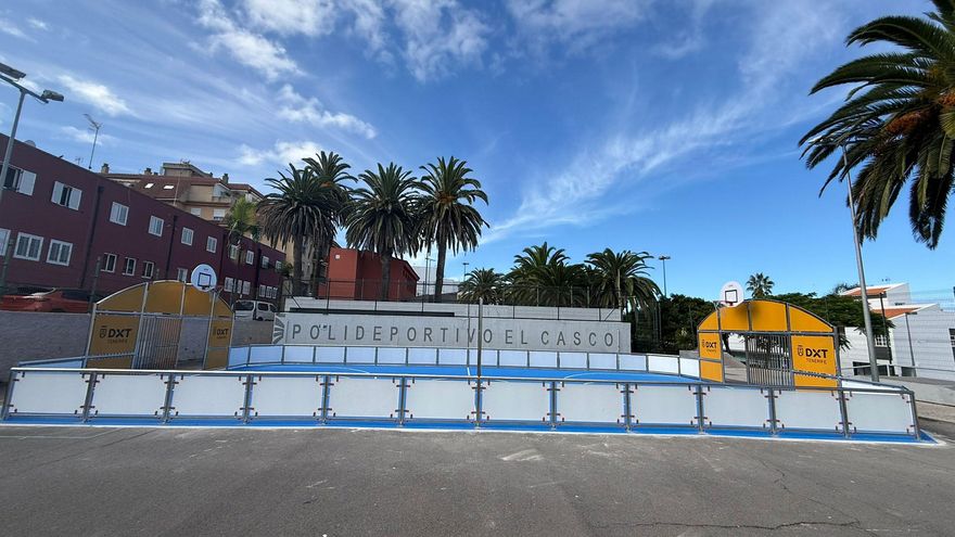 El Cabildo de Tenerife instala tres nuevas pistas multideporte en El Sauzal y Puerto de la Cruz