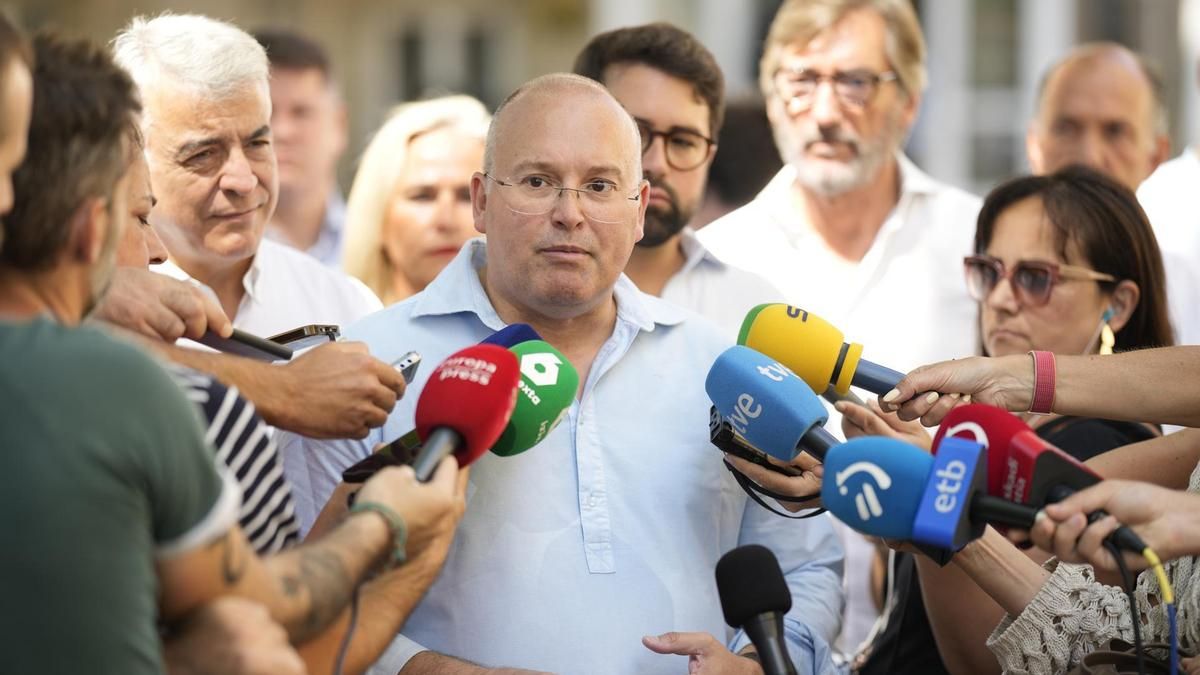El PP compite con Vox y choca con el Gobierno por la acogida de menores de Ceuta con la excusa de la “seguridad nacional”