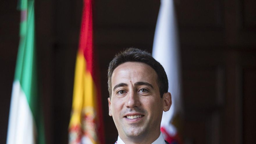 Detenido el vicepresidente de la Diputación de Almería por supuestas adjudicaciones irregulares de material sanitario contra la COVID