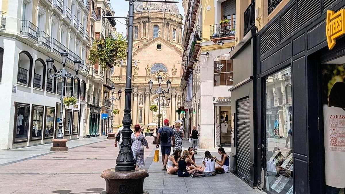 Picnic en la calle a 38 grados