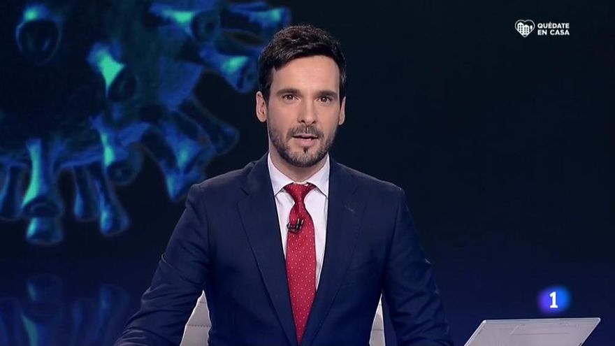 El primer logo, en el Telediario del 25 de abril