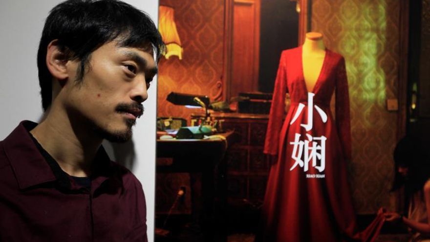 El director de cine español de origen chino, Jiajie Yu Yan durante la entrevista concedida a Efe con motivo del rodaje de su cortometraje "Xiao Xian", rodado íntegramente en chino mandarín y que ha sido preseleccionado para la 34 edición de los Premios Goya.
