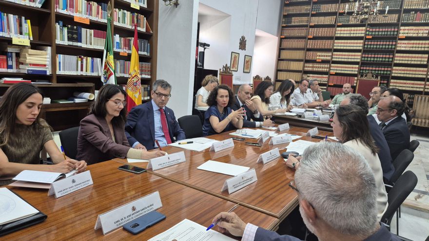 Más de 2.700 mujeres extremeñas cuentan con seguimiento policial activo por violencia de género