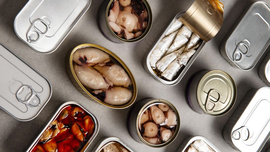 Ligeras y altas en proteínas: cinco cenas rápidas que puedes preparar con mejillones y otros alimentos en lata