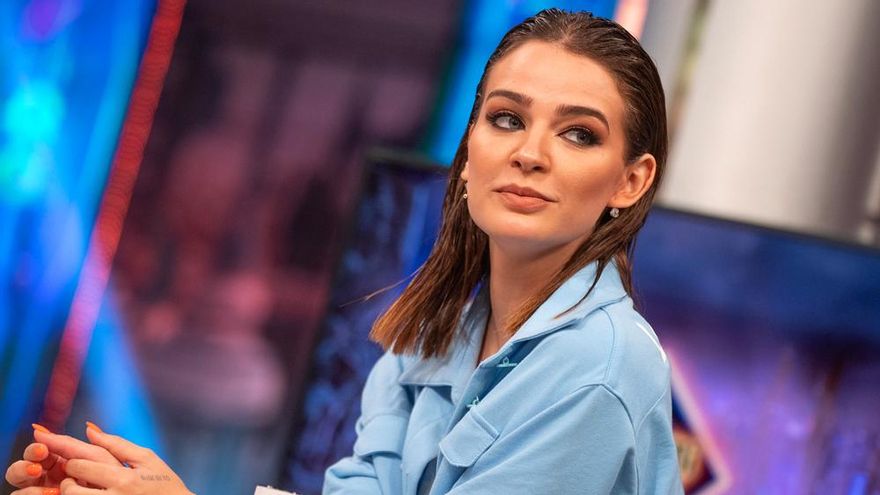 Laura Escanes lamenta lo que le hizo 'Sálvame': "Que a un programa le parezca bien comprar esas fotos y ponerlas..."