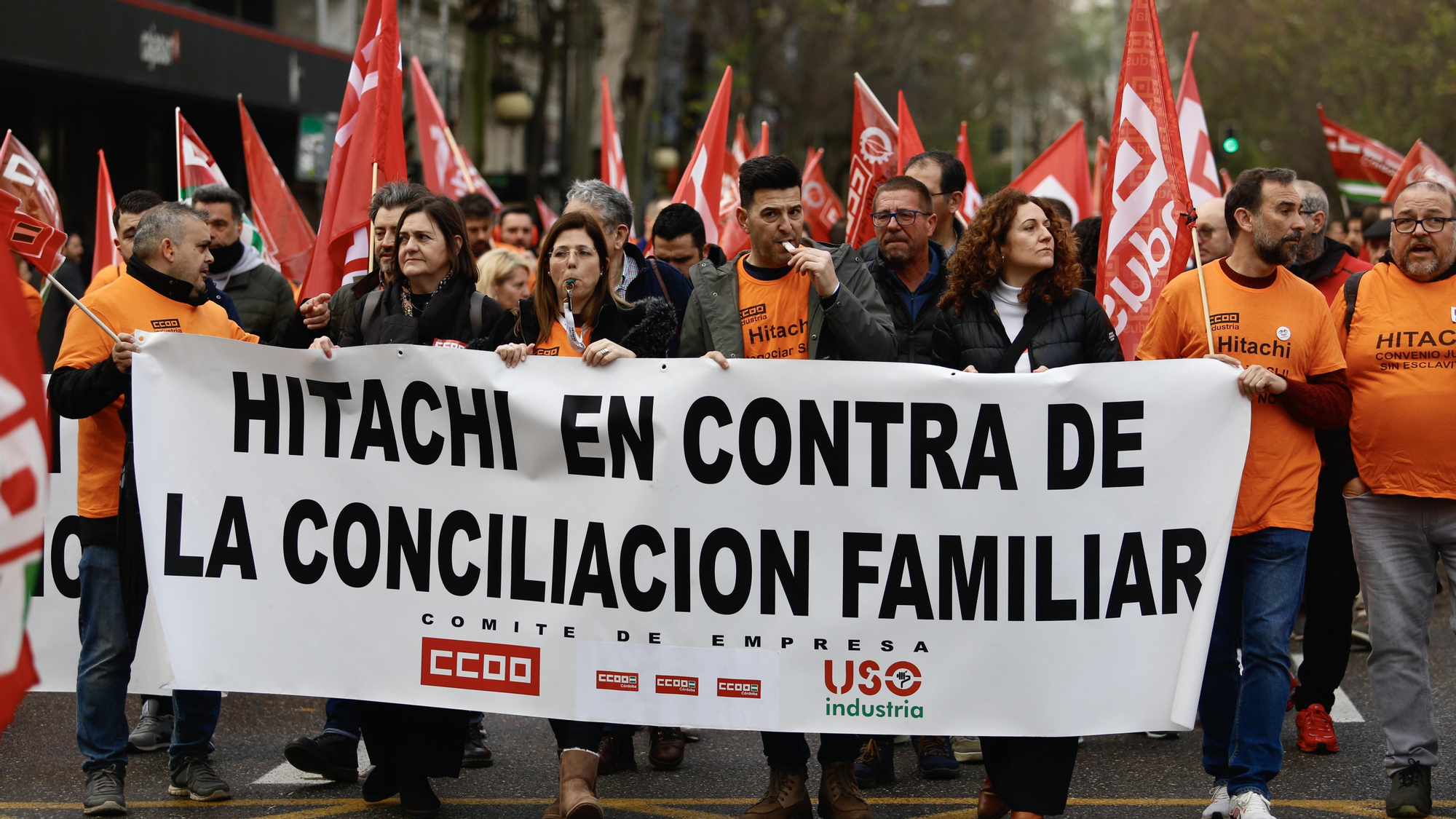 Manifestación de los trabajadores de Hitachi Energy, por la negociación del convenio colectivo