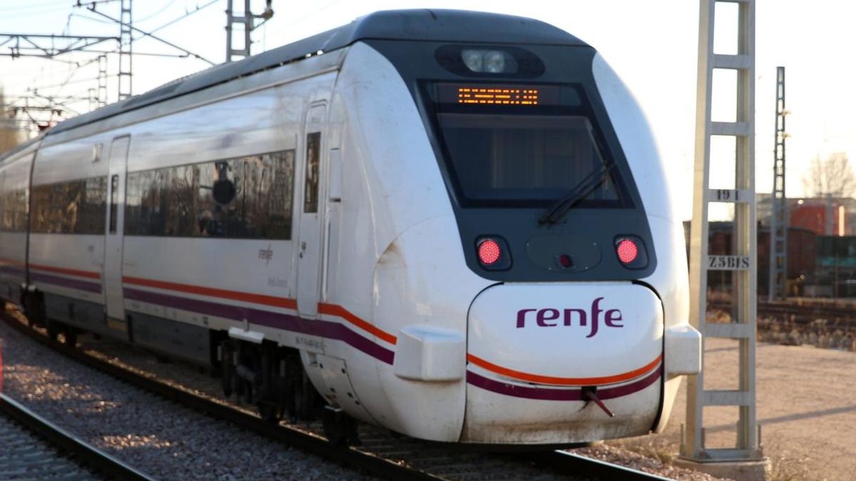 (Ampl.) Renfe espera superar los 'números rojos' en 2016