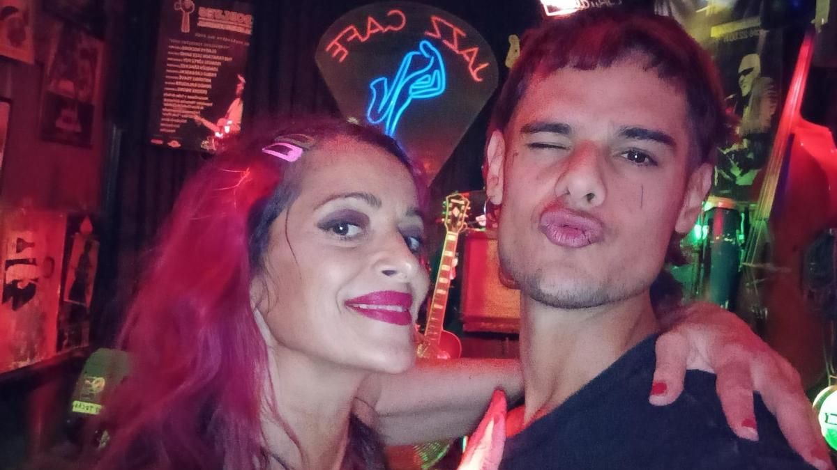 Ca7riel y Rakel Winchester en el Jazz Café de Córdoba.