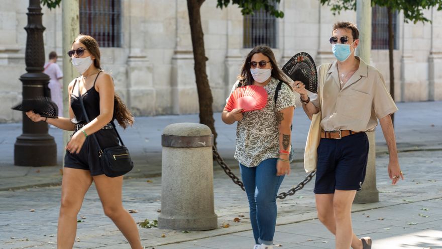 Los jóvenes se resisten a una nueva "generación perdida" por la crisis de la pandemia