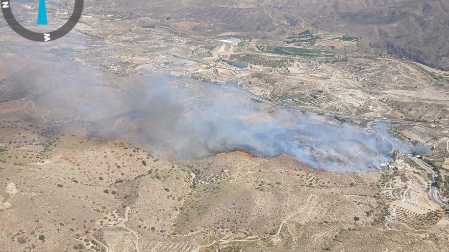 Incendio de Los Gallardos, última hora en directo: la UME se suma a los trabajos contra el fuego