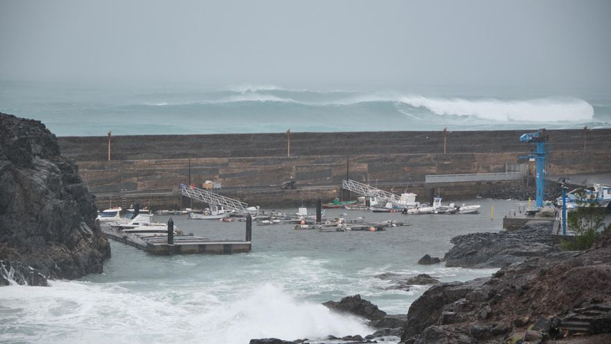Efectos de la borrasca Emilia en los puertos canarios. (ACFI PRESS)