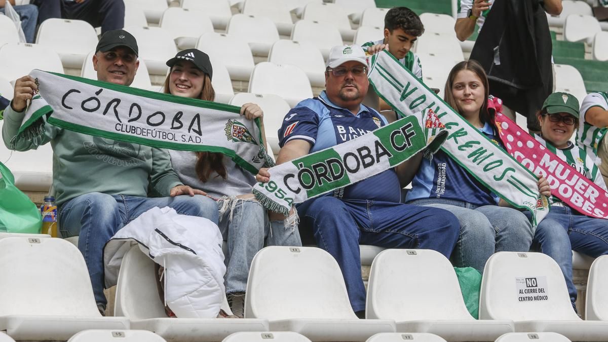 Grada Blanquiverde del Córdoba CF - Real Sociedad B