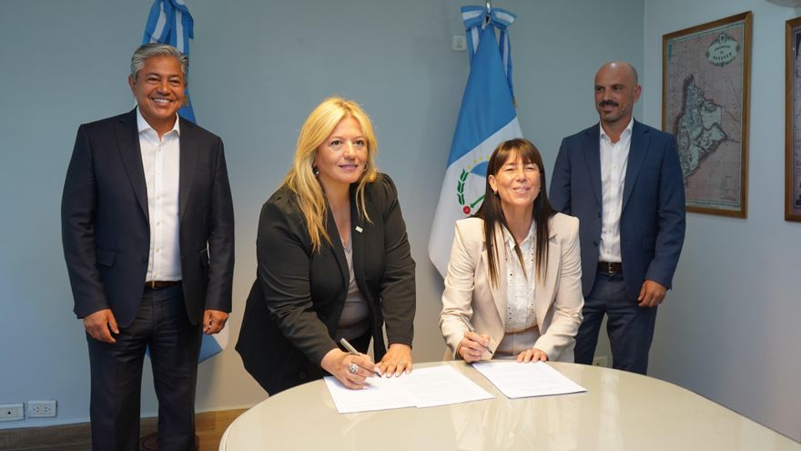 Un proyecto de Ficha Limpia más duro fue presentado por las legisladoras de Neuquén que responden al gobernador Figueroa