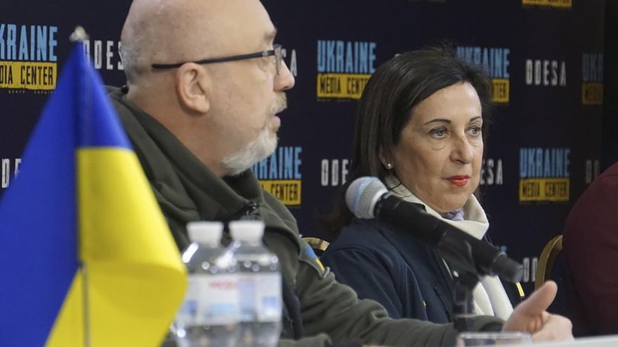 La ministra de Defensa, Margarita Robles, visita Odesa