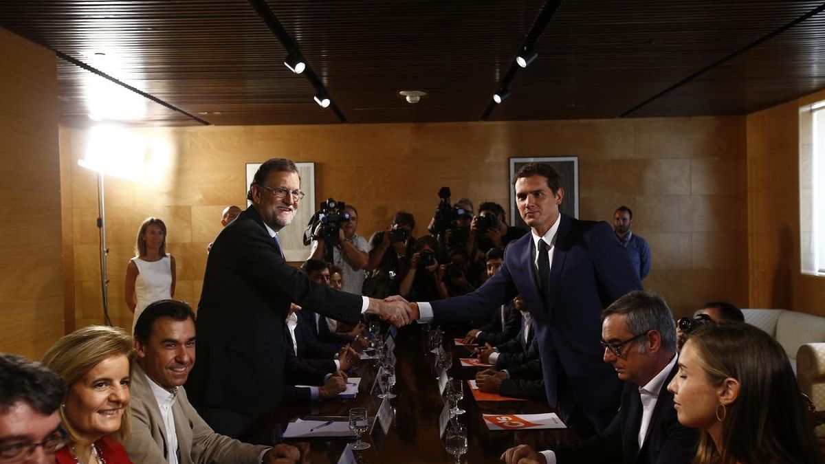 PP y C's pactan no subir el IRPF, reformar el Impuesto de Sociedades y reclamar lo no recaudado en la amnistía fiscal