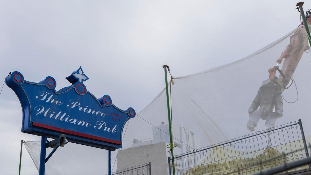 Prince William, el mítico pub de Magaluf en peligro tras la demolición de un hotel ordenada por PP y Vox
