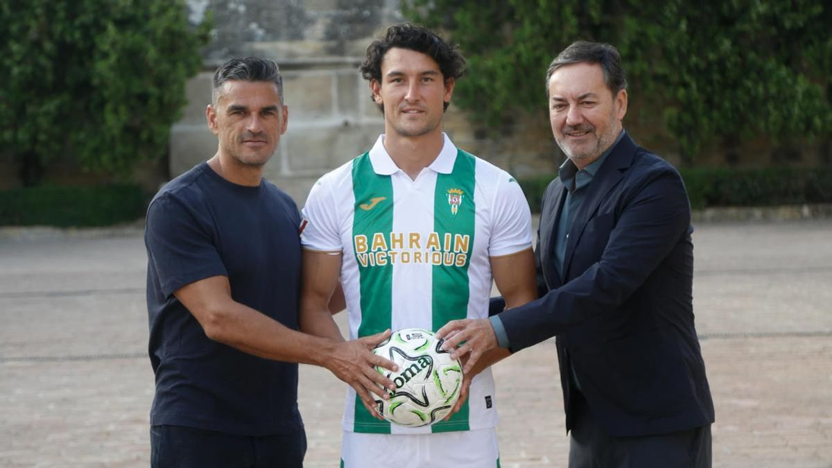 Presentación de Juan Gutiérrez, como jugador del Córdoba CF