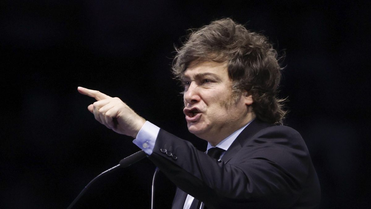 El agua, el último blanco de la ola de privatizaciones de Milei en Argentina