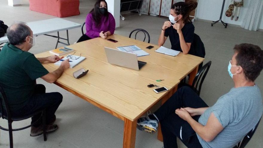 Laura Fuentes, coordinadora general de Podemos Canarias y el diputado por la provincia de Santa Cruz de Tenerife, Alberto Rodríguez