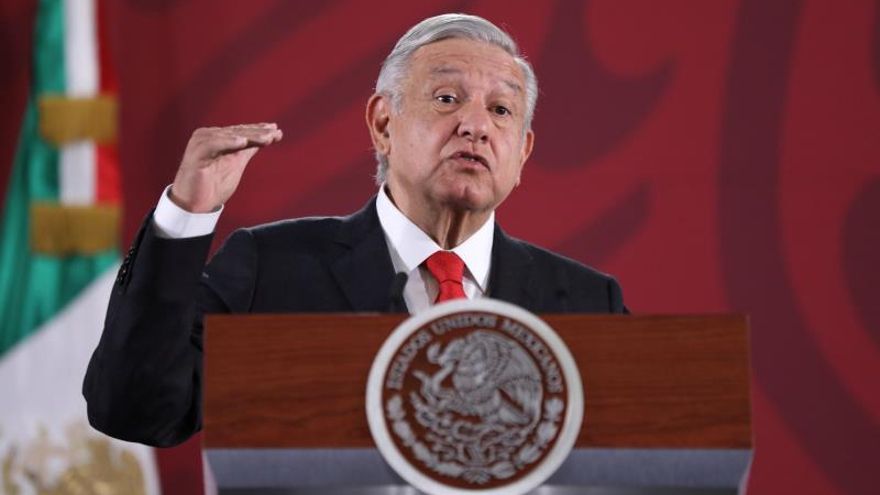 El presidente de México, Andrés Manuel López Obrador, habla durante una conferencia de prensa en Ciudad de México (México).