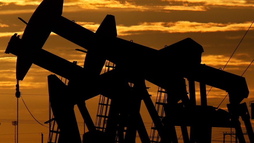 El petróleo de Texas abre con una caída del 4,88 %, hasta los 36,83 dólares