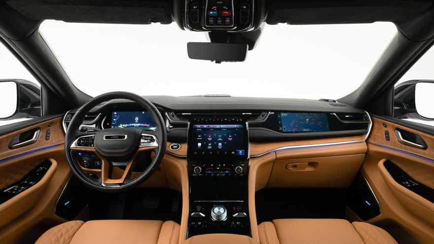 Interior del Jeep Grand Cherokee.