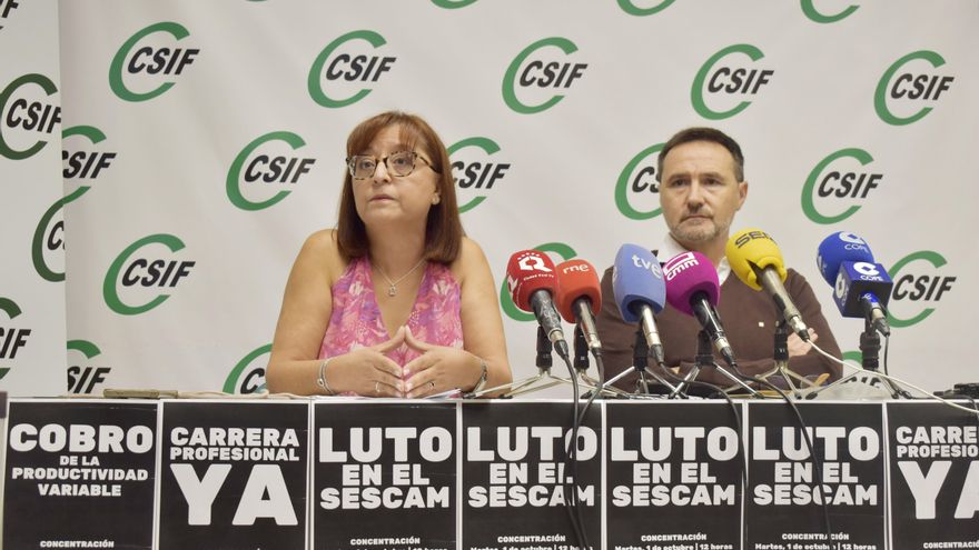 Convocan concentraciones en los hospitales de Castilla-La Mancha por recortes de personal que el Gobierno niega por "falso"