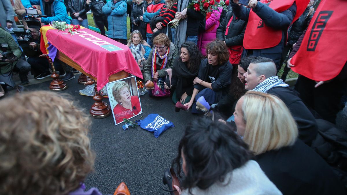 La última manifestación de Anita Sirgo, ejemplo de "lucha y dignidad"